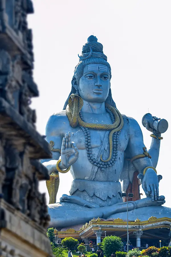Murudeshwar Shiva Statue and Raja Gopuram